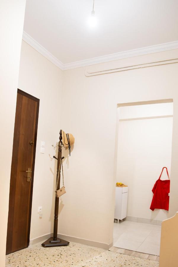 Filopappou Decent Apartment Афины Экстерьер фото