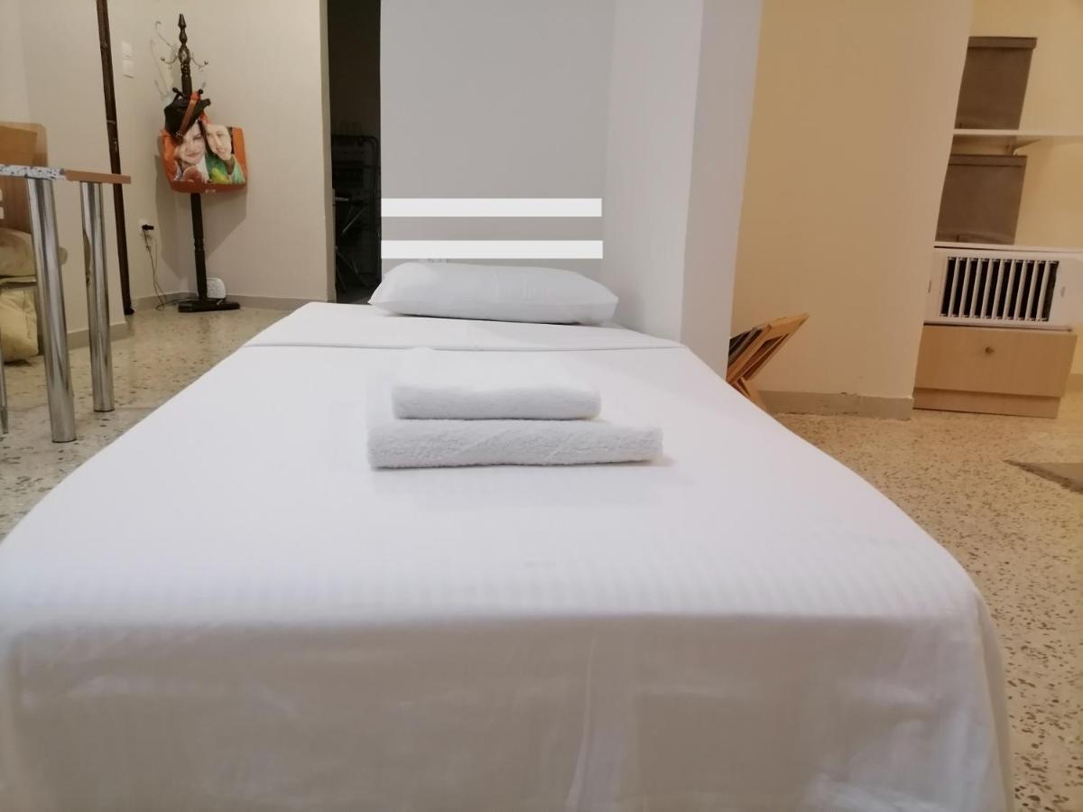 Filopappou Decent Apartment Афины Экстерьер фото