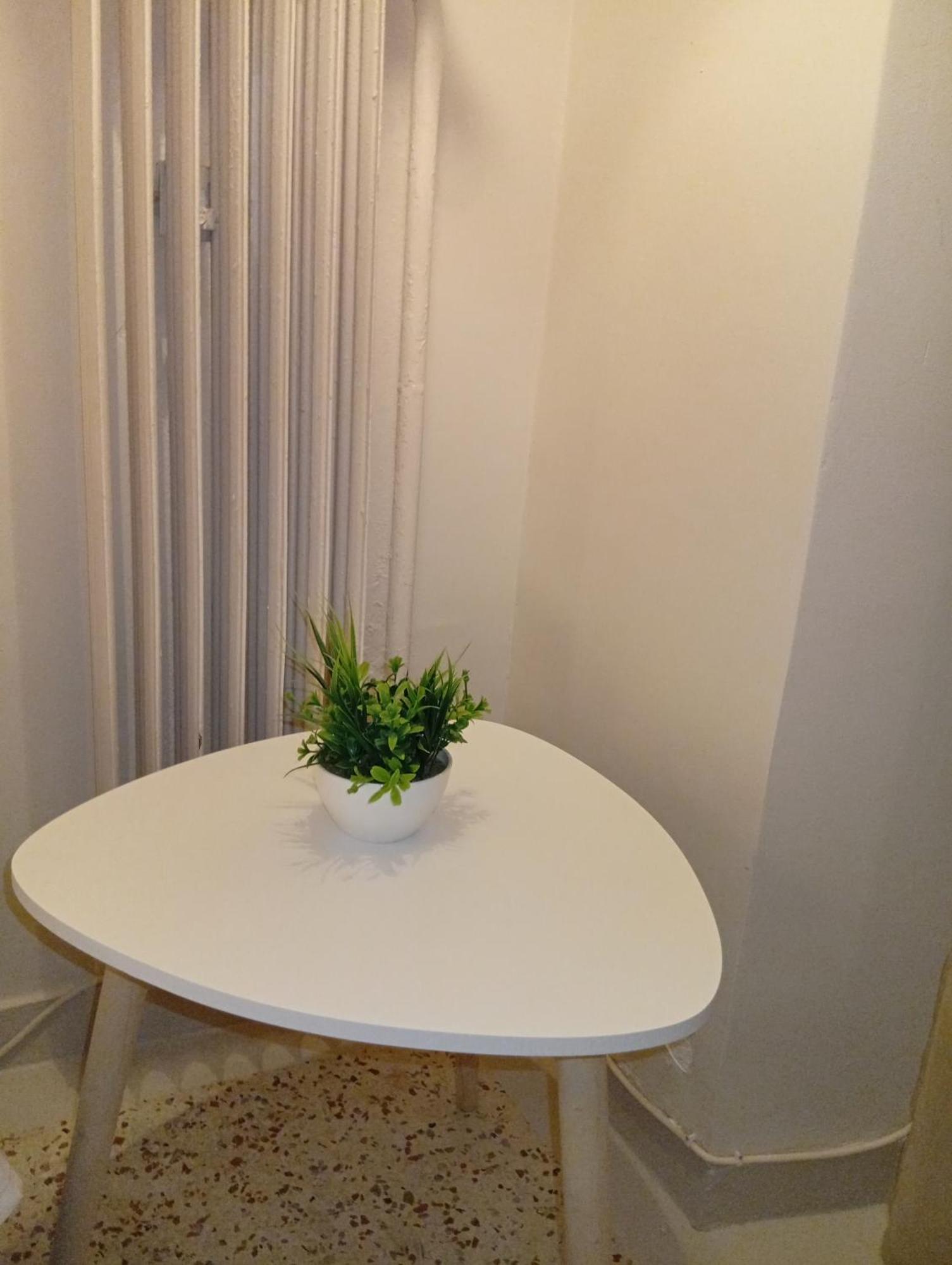 Filopappou Decent Apartment Афины Экстерьер фото