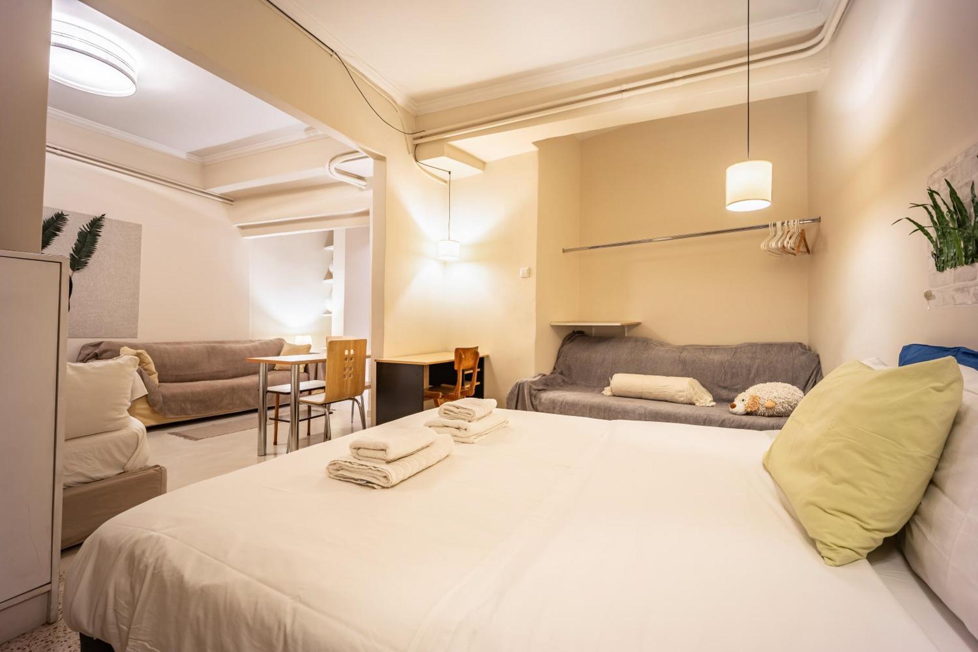 Filopappou Decent Apartment Афины Экстерьер фото